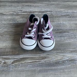 Converse All star low top toddler sneaker size 9